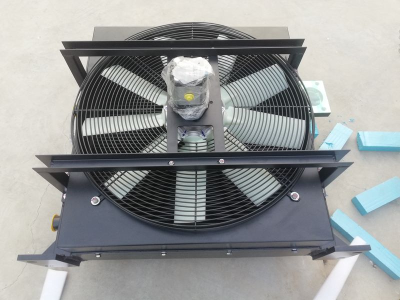 工程機(jī)械用散熱器總成