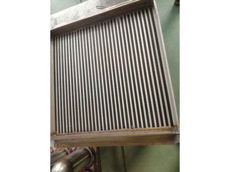 不銹鋼板翅式散熱器，尺寸：300×300×300mm